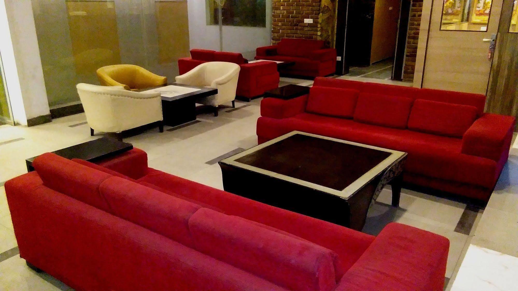 The White Klove Nueva Delhi Exterior foto